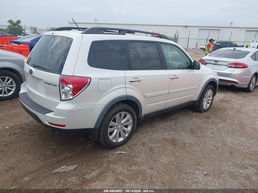 2011 SUBARU FORESTER auction photo 4