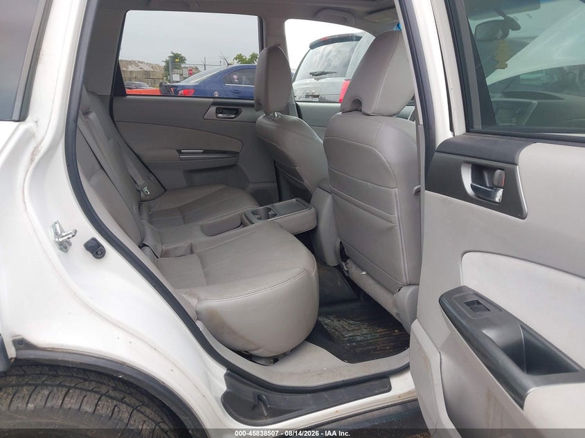 2011 SUBARU FORESTER auction photo 8