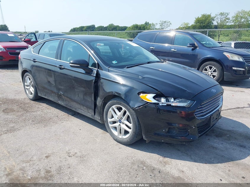 2013 FORD FUSION SE