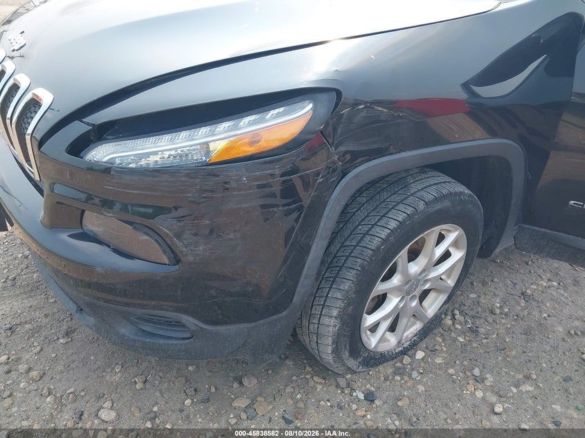 2015 JEEP CHEROKEE auction photo 6