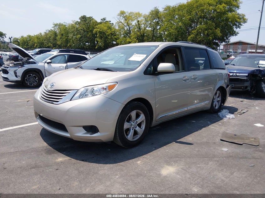Vin: 5tdkk3dc8fs591094, lot: 46337502, toyota sienna le 8 passenger 20152