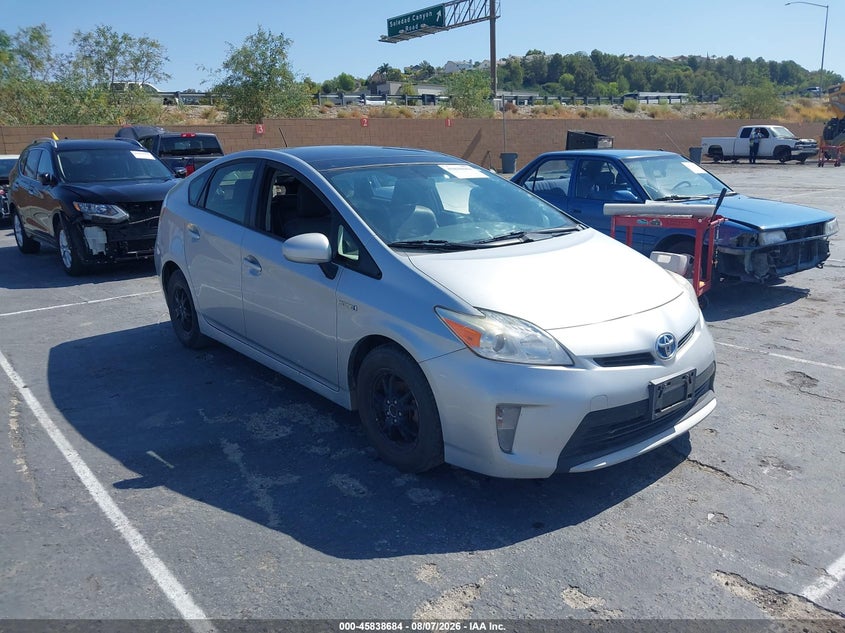 Vin: jtdkn3duxe1795438, lot: 46337592, toyota prius four 2014 img_1