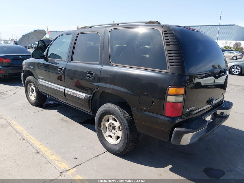 2004 GMC YUKON auction photo 3