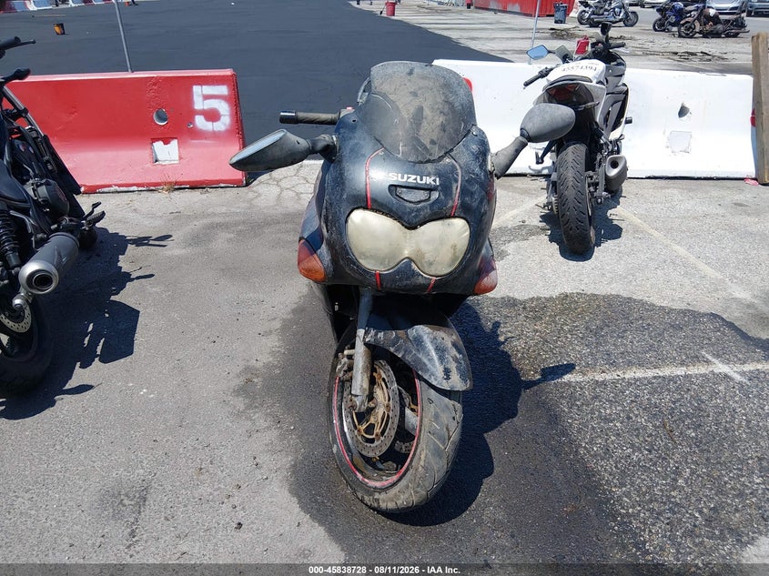 2001 SUZUKI GSX750 auction photo 5