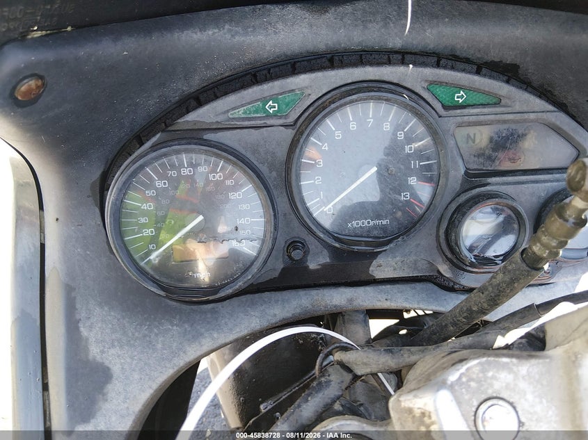 2001 SUZUKI GSX750 auction photo 7