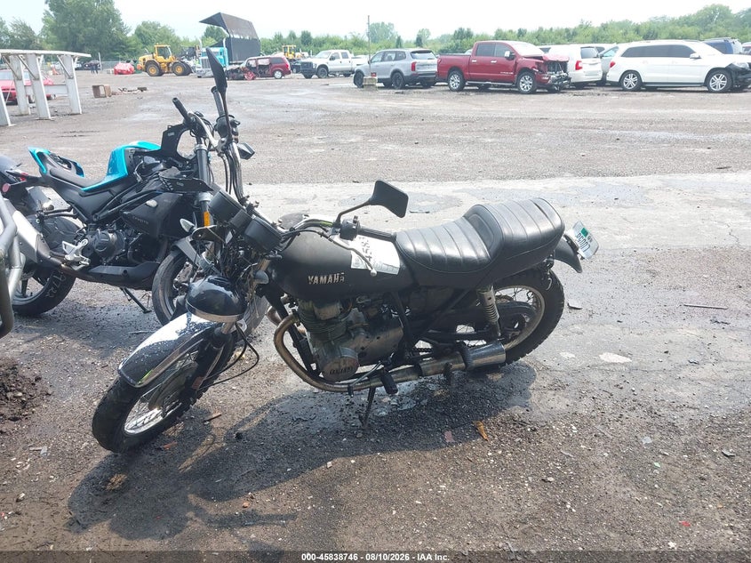 1981 YAMAHA XS400 auction photo 2