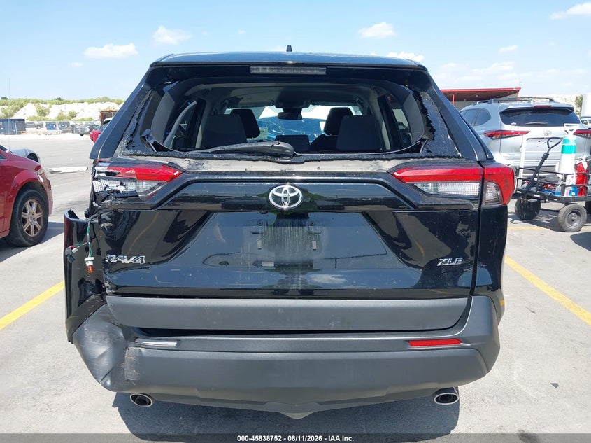 TOYOTA RAV4 - zdjęcie 17