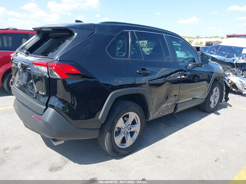 TOYOTA RAV4 - zdjęcie 4