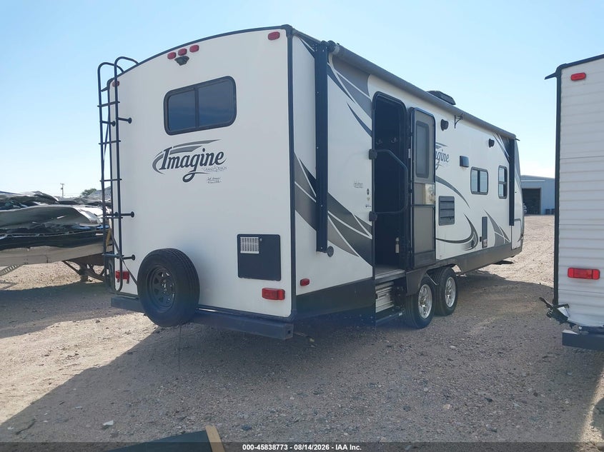 2018 GRAND DESIGN 30' TRAVEL TRAILER auction photo 4