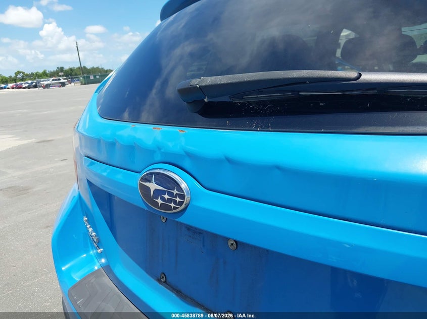 2016 SUBARU CROSSTREK auction photo 6
