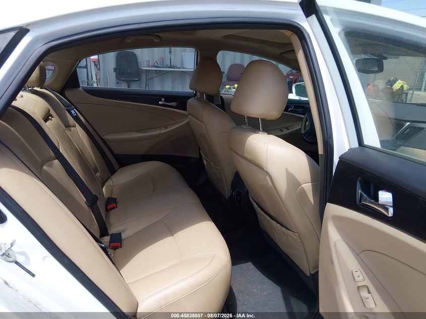 2014 HYUNDAI SONATA auction photo 8