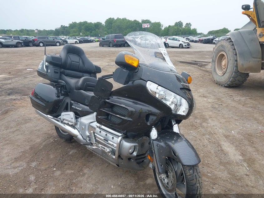 2010 HONDA GL1800 — zdjęcie z aukcji