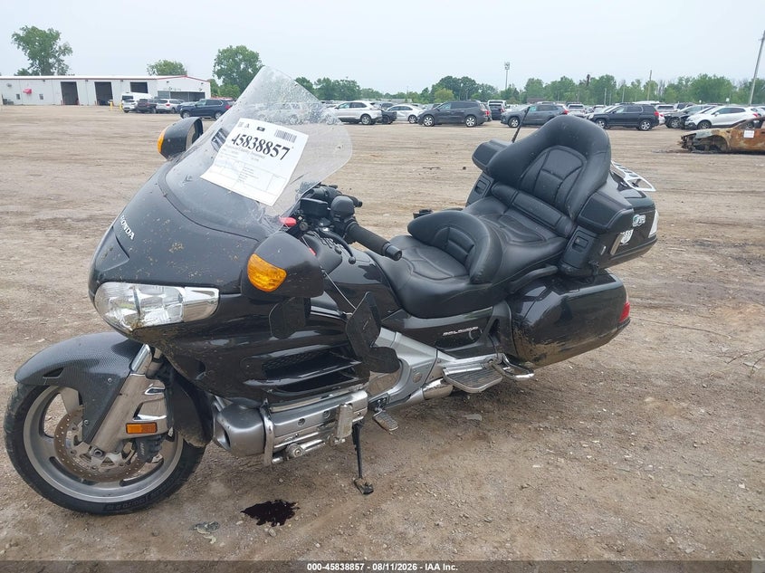 2010 HONDA GL1800 — zdjęcie 2
