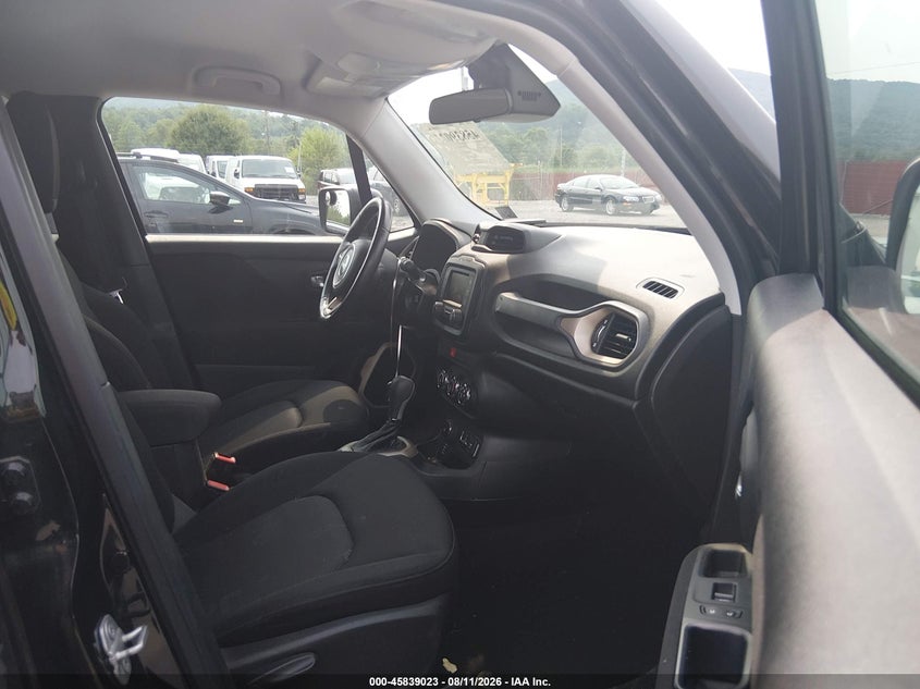 2017 JEEP RENEGADE auction photo 5