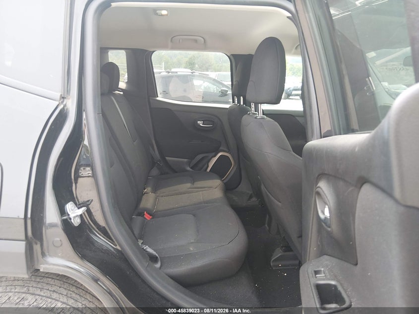 2017 JEEP RENEGADE auction photo 8