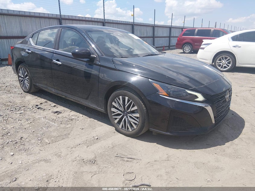2023 NISSAN ALTIMA SV