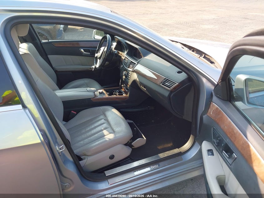 2013 MERCEDES-BENZ E 550 auction photo 5
