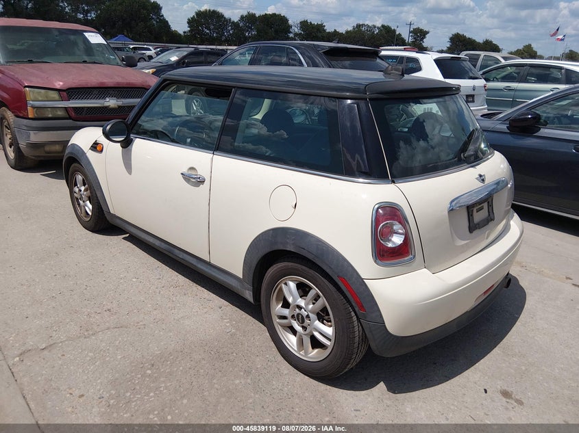 2013 MINI HARDTOP auction photo 3
