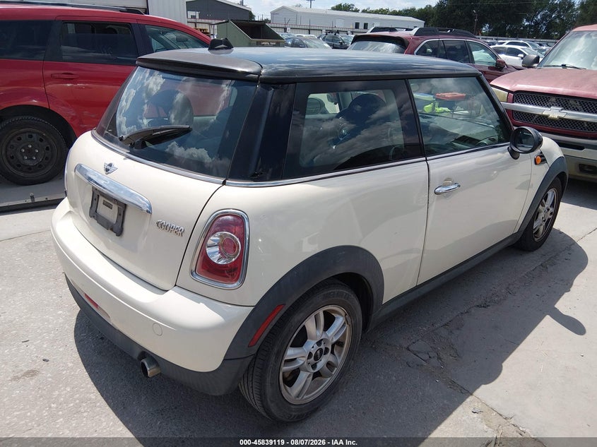 2013 MINI HARDTOP auction photo 4