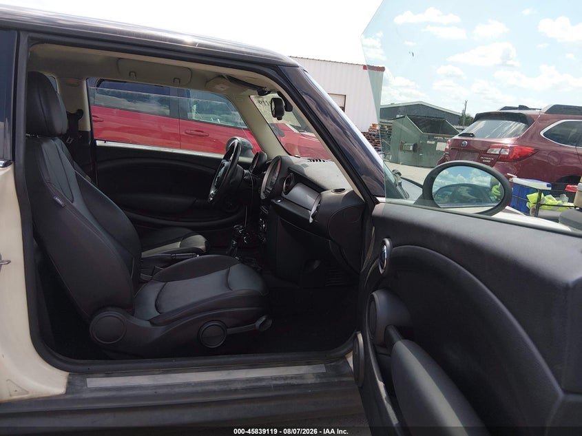 2013 MINI HARDTOP auction photo 5