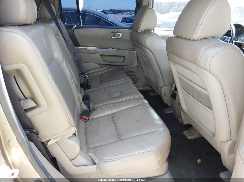 2011 HONDA PILOT auction photo 8