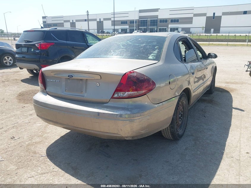 2005 FORD TAURUS auction photo 4