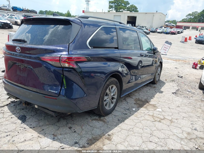 2021 TOYOTA SIENNA auction photo 4