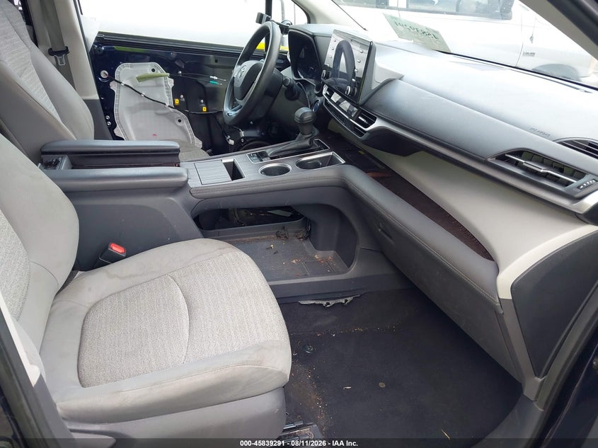 2021 TOYOTA SIENNA auction photo 5