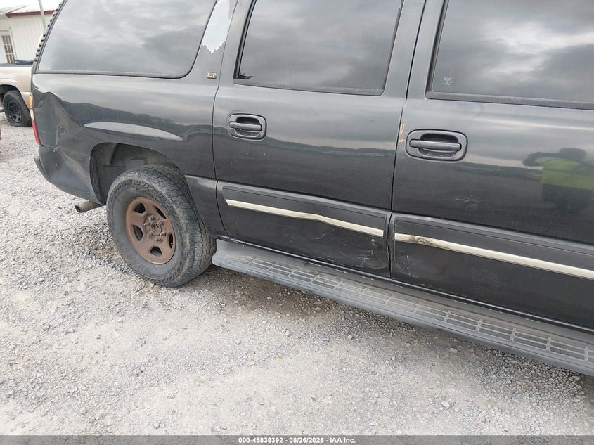 2005 CHEVROLET SUBURBAN 1500 auction photo 6