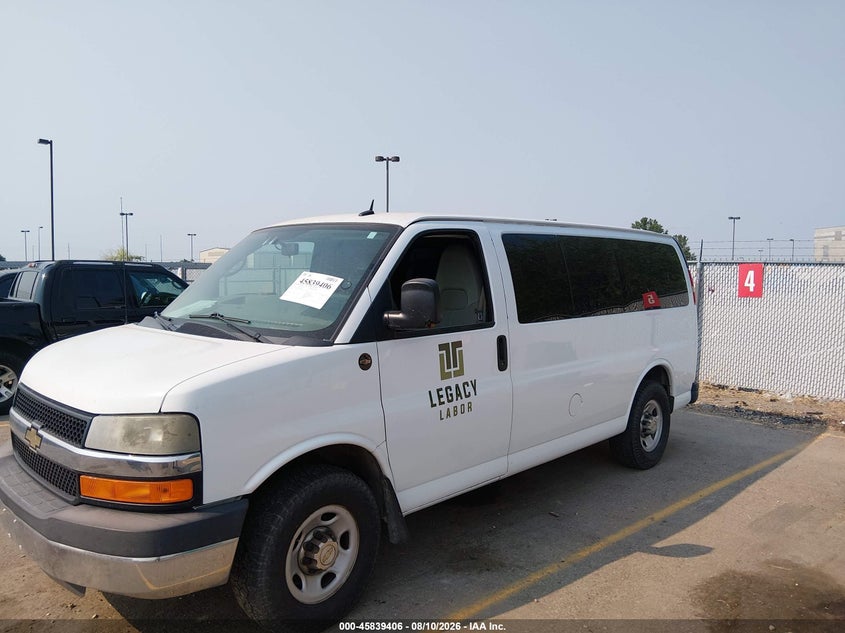 2014 CHEVROLET EXPRESS 3500 auction photo 2