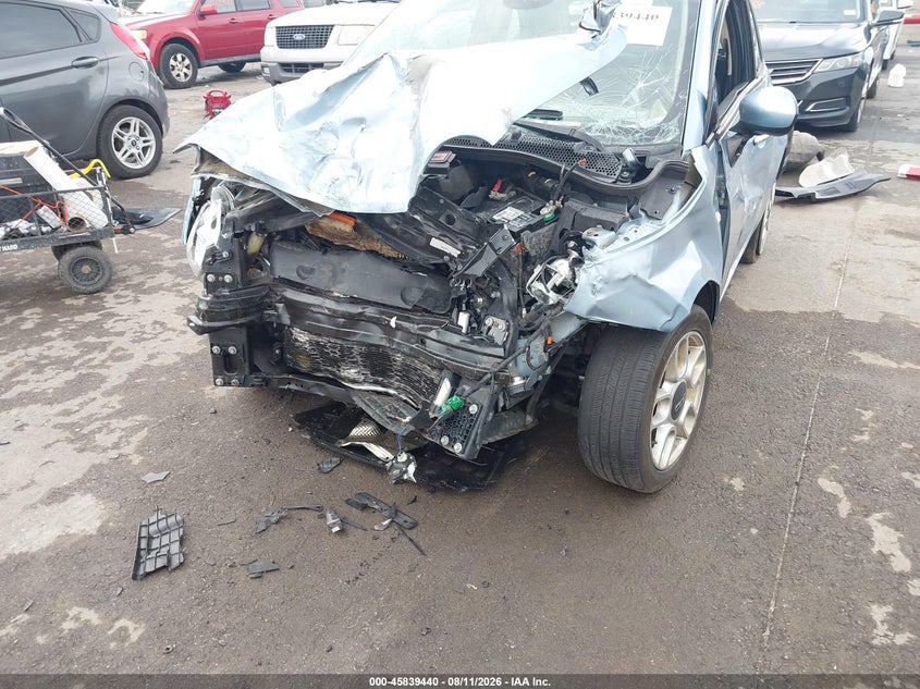 FIAT 500 2015 VIN 3C3CFFAR0FT570351