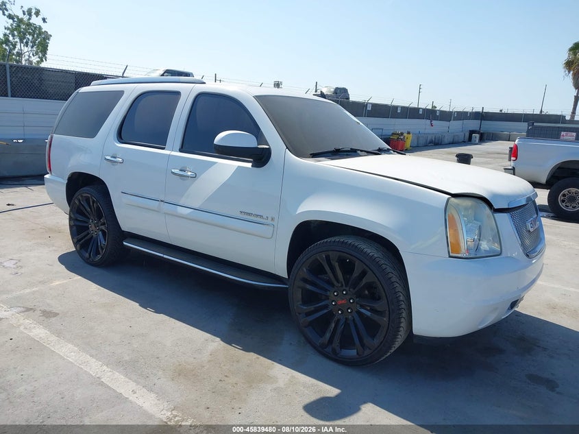 2007 GMC YUKON DENALI auction photo 1