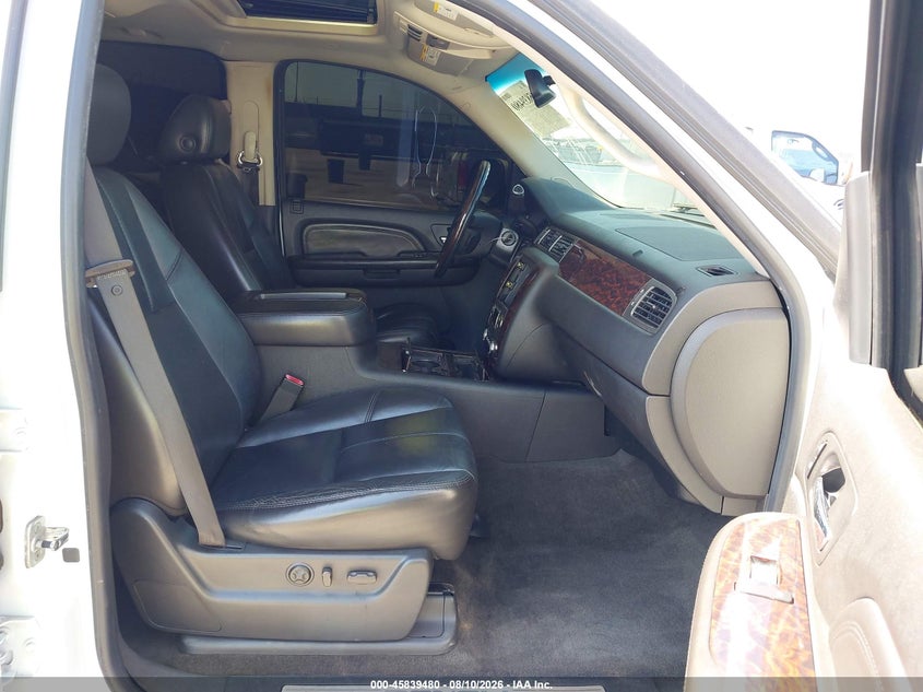 2007 GMC YUKON DENALI auction photo 5