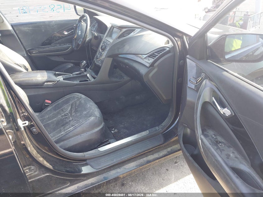 2012 HYUNDAI AZERA auction photo 5