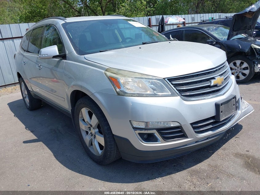 2015 CHEVROLET TRAVERSE auction photo 1