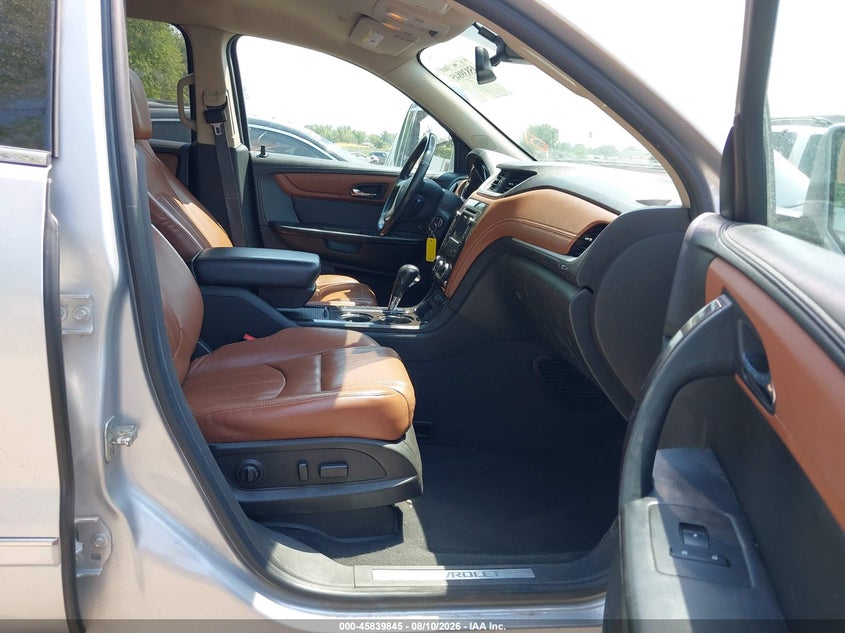 2015 CHEVROLET TRAVERSE auction photo 5