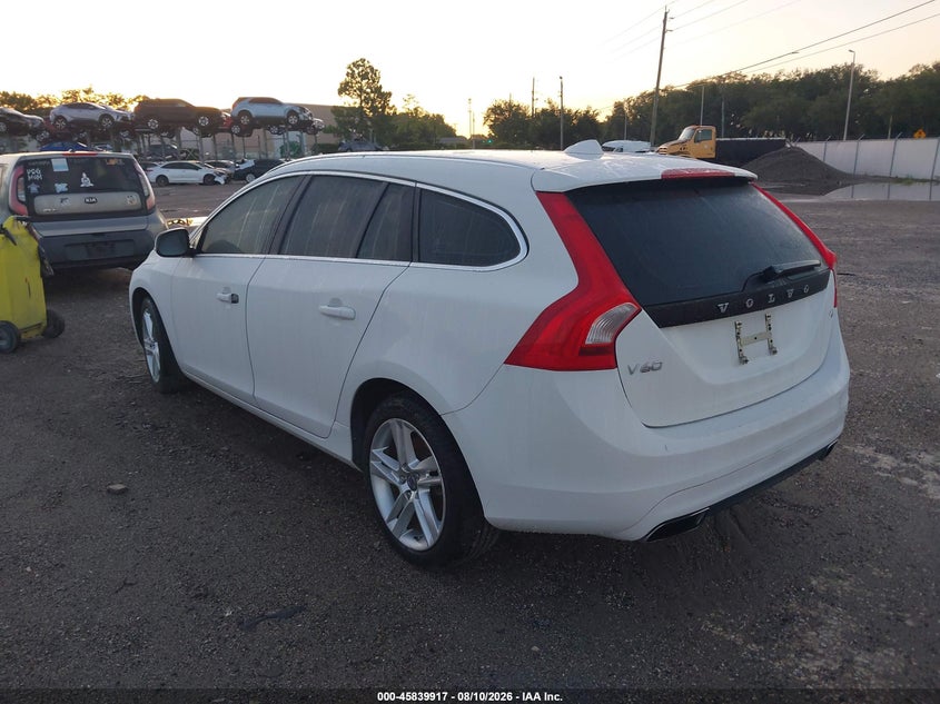 Vin: yv140meb5f1213574, lot: 46338825, volvo v60 t5 premier 20153