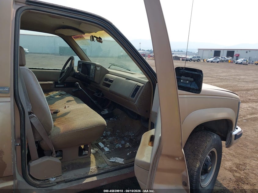 1994 CHEVROLET GMT-400 auction photo 5