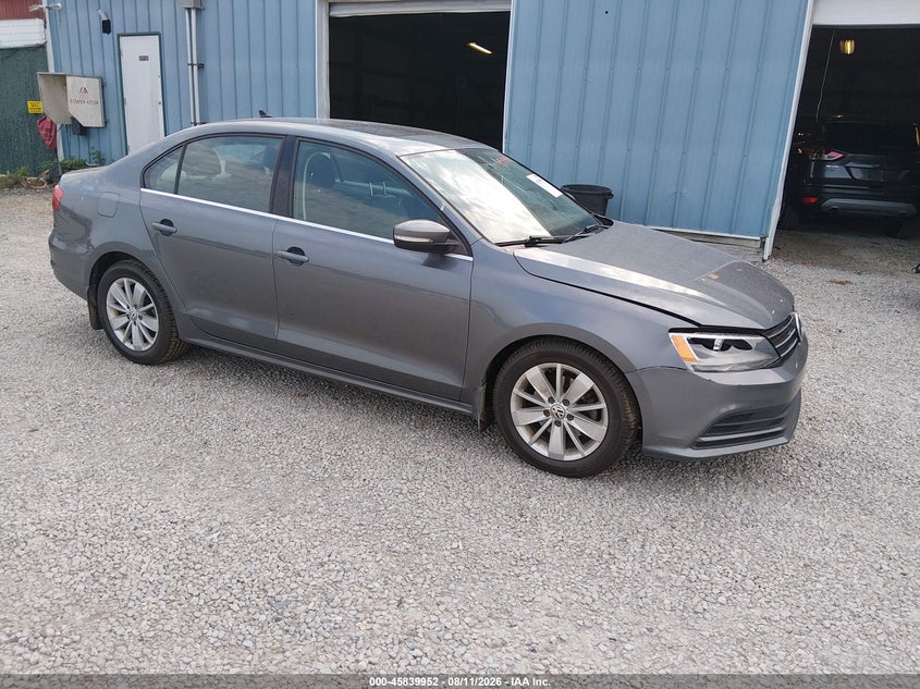 2015 VOLKSWAGEN JETTA auction photo 1