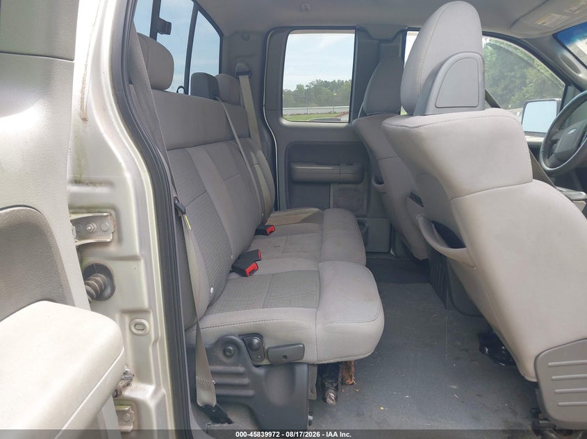 2005 FORD F-150 PICKUP 5.4L V-8 VVT, 300HP