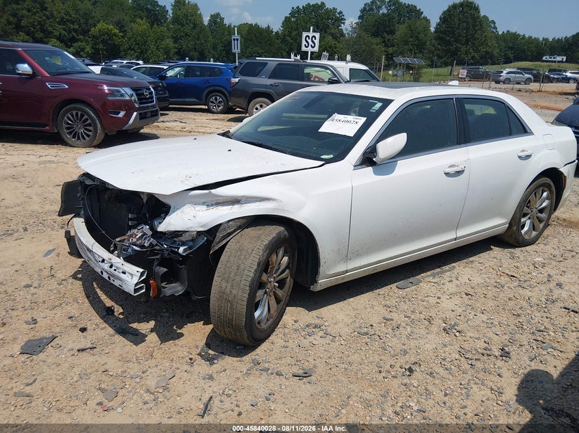 2016 CHRYSLER 300 — zdjęcie 2
