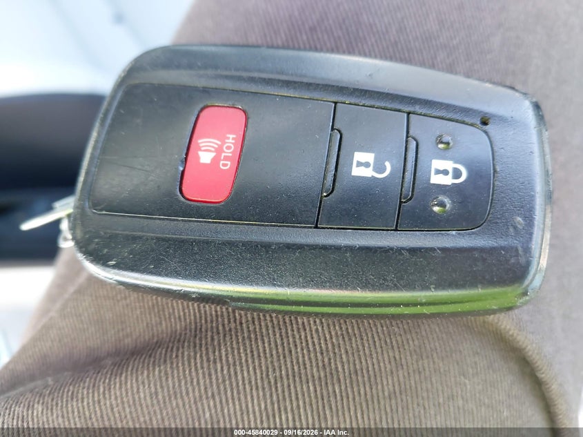 TOYOTA PRIUS 2022 VIN JTDKAMFU7N3167209