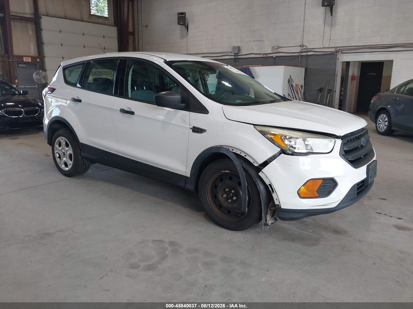 Vin: 1fmcu0f7xhub25495, lot: 46338945, ford escape s 2017 img_1