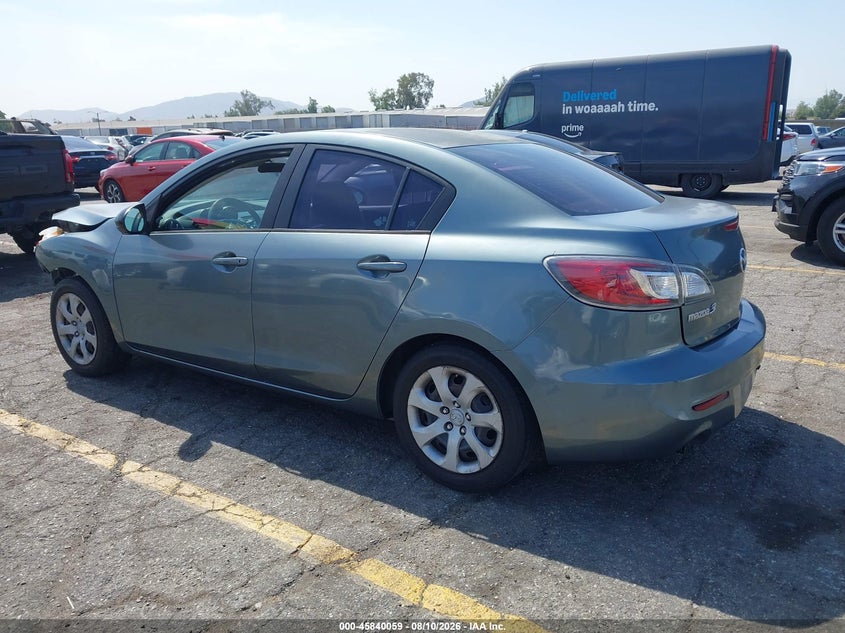 Vin: jm1bl1ug1c1529386, lot: 46338967, mazda mazda3 i sport 20123