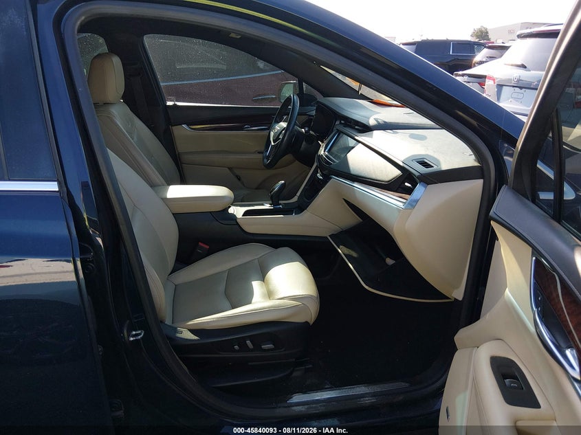 CADILLAC XT5 - zdjęcie 5