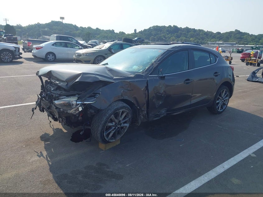 MAZDA MAZDA3 2018 VIN 3MZBN1M3XJM165392