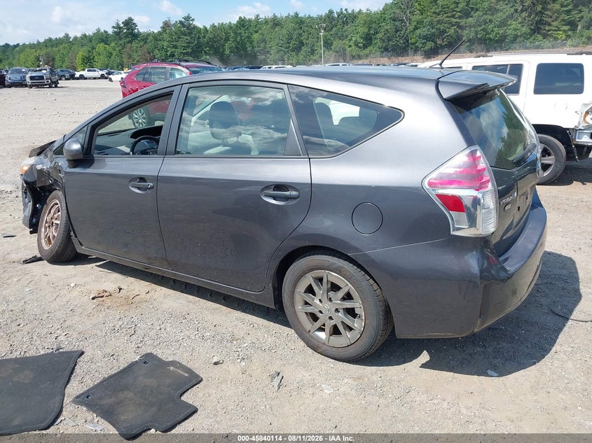 2015 TOYOTA PRIUS V auction photo 3