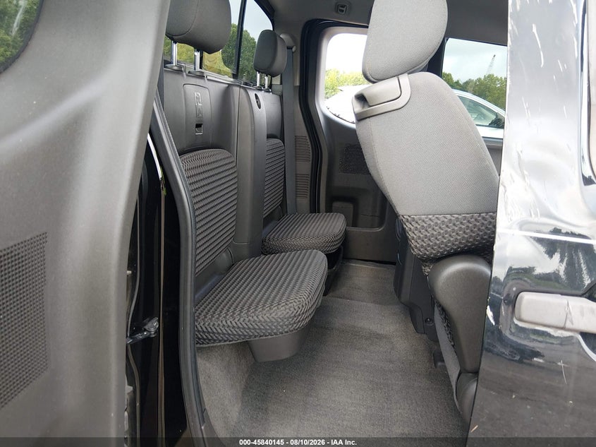 2009 NISSAN FRONTIER auction photo 8