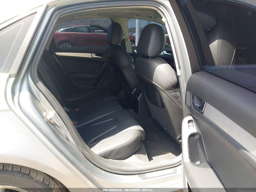 2010 AUDI A4 auction photo 8