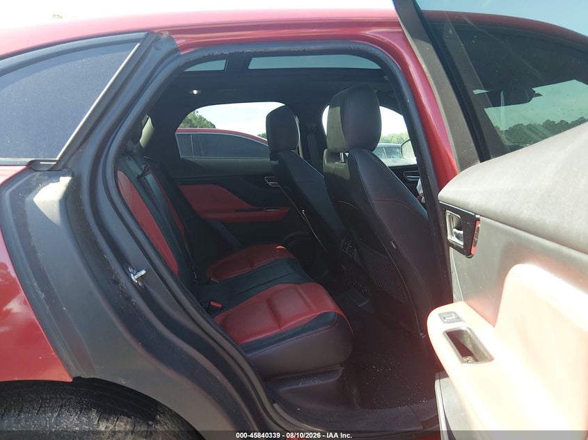 2017 JAGUAR F-PACE auction photo 8